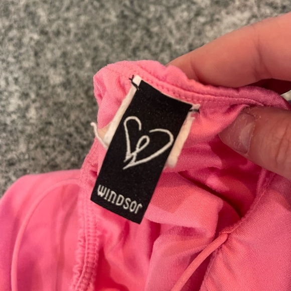 ⭐️Windsor Pink Fitted Crop Camisole - Picture 3 of 3